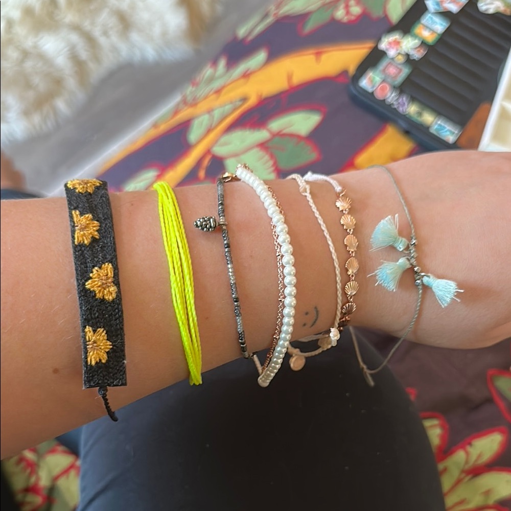 Black pura vida (7)Colorful Bracelet Set